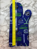 Oven Mitts. Sports. Vancouver Canucks