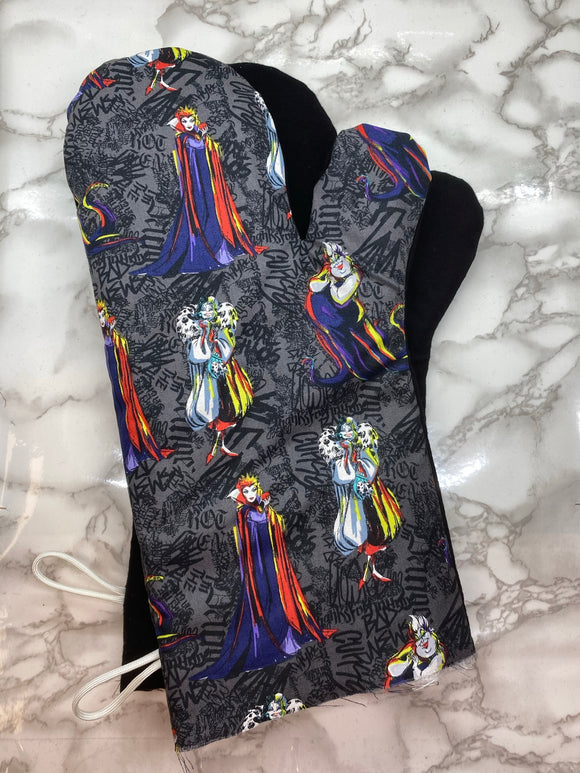 Oven Mitts. Pop Culture. D. Villains. Queens.