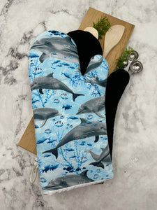 Oven Mitts. Animals. Dolphins.