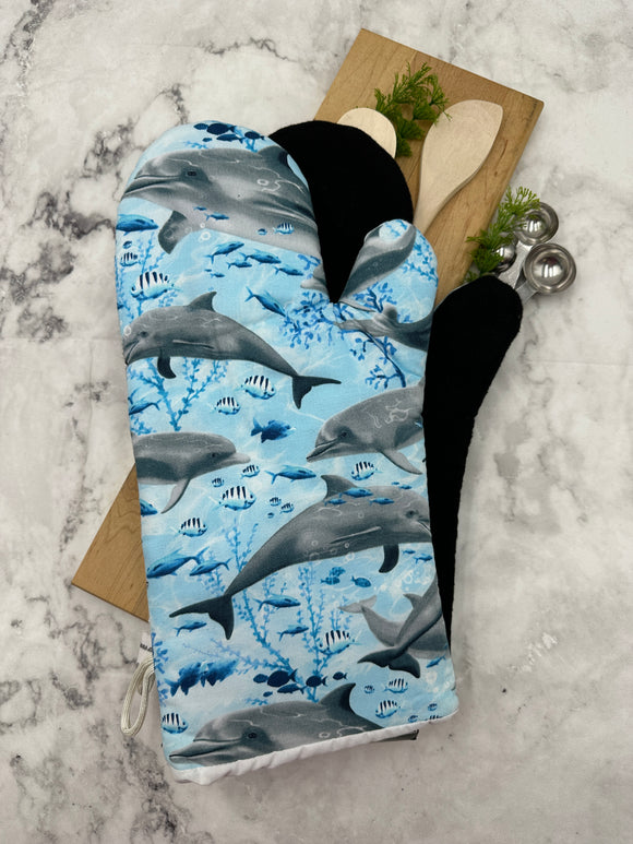 Oven Mitts. Animals. Dolphins.