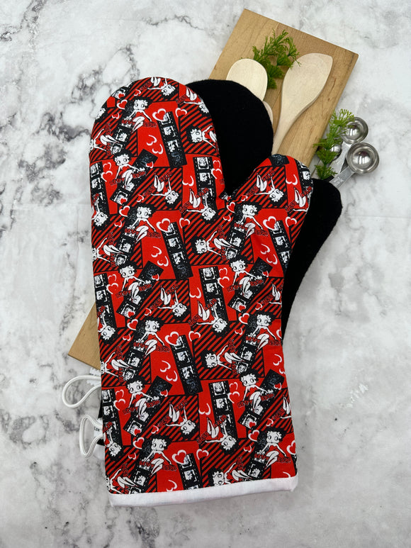 Oven Mitts. Pop Culture. Betty Boop.
