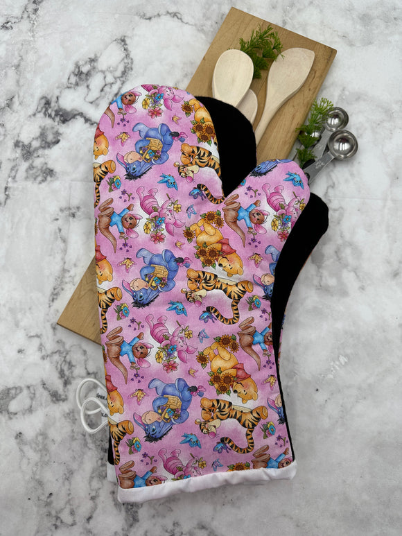 Oven Mitts. Pop Culture. D. Winnie the Pooh.