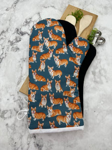 Oven Mitts. Animals. Dogs. Corgis. Pembrook.