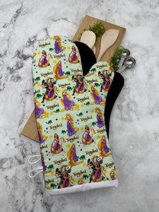 Oven Mitts. Pop Culture. D. Tangled.