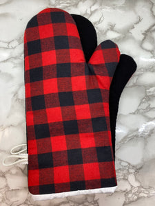 Oven Mitts. Life. Plaid. Buffalo plaid red