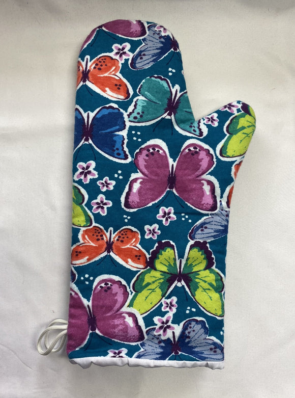 Oven mitts. Animals. Butterflies blue and pink