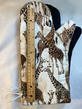 Oven mitts. Animals. Giraffes.