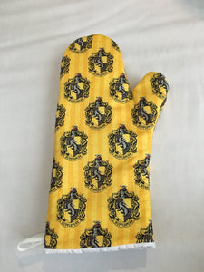Oven mitts. Pop culture. Harry Potter! Hufflepuff!